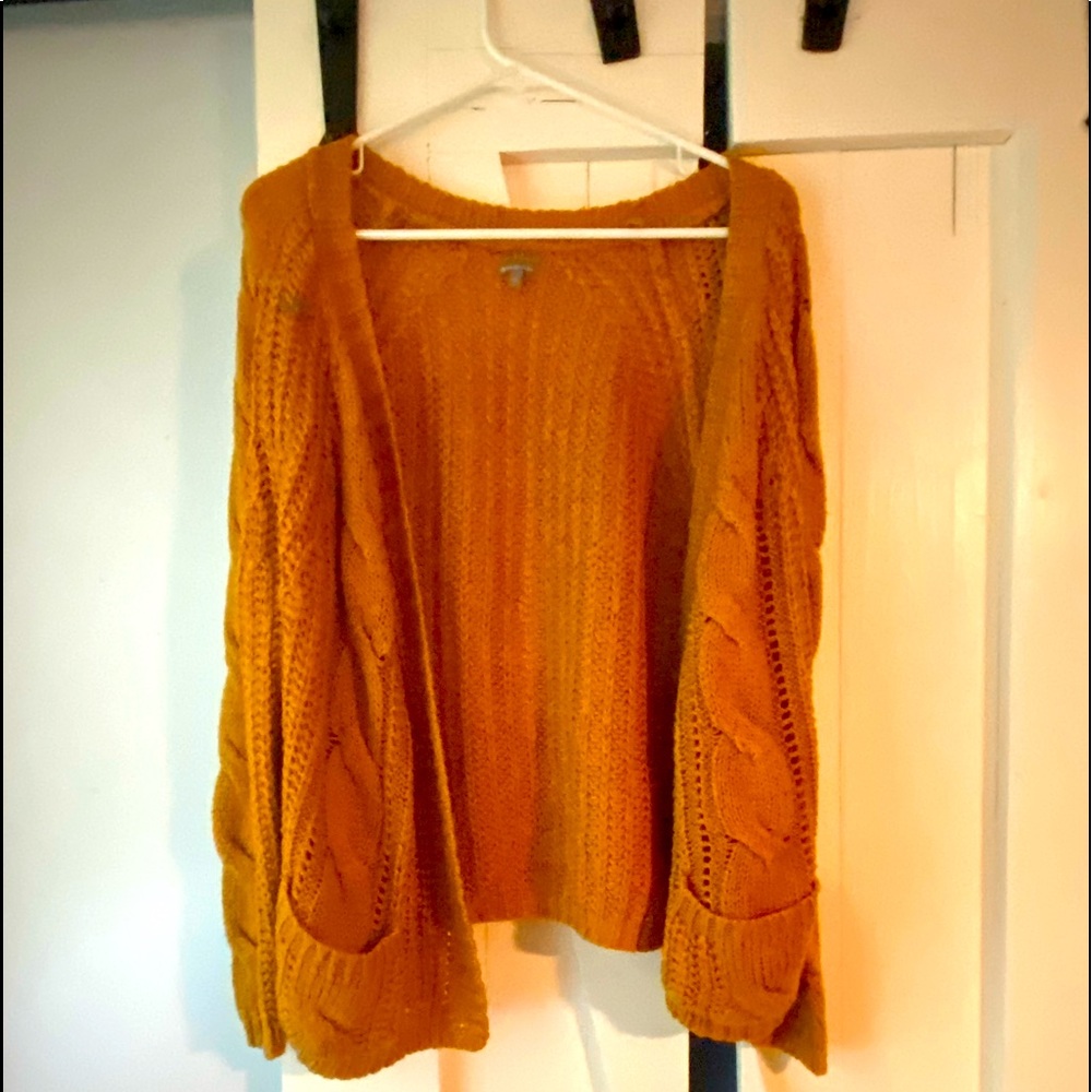 Mustard yellow cardigan!